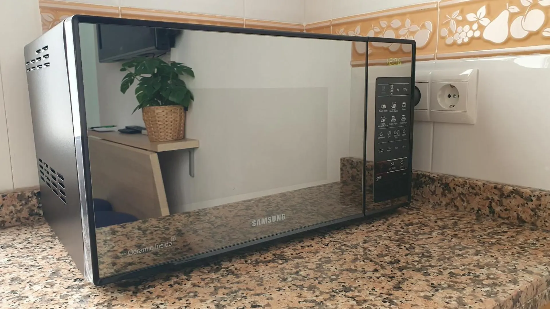 Rico Apartaments Parador Nerja 0*,